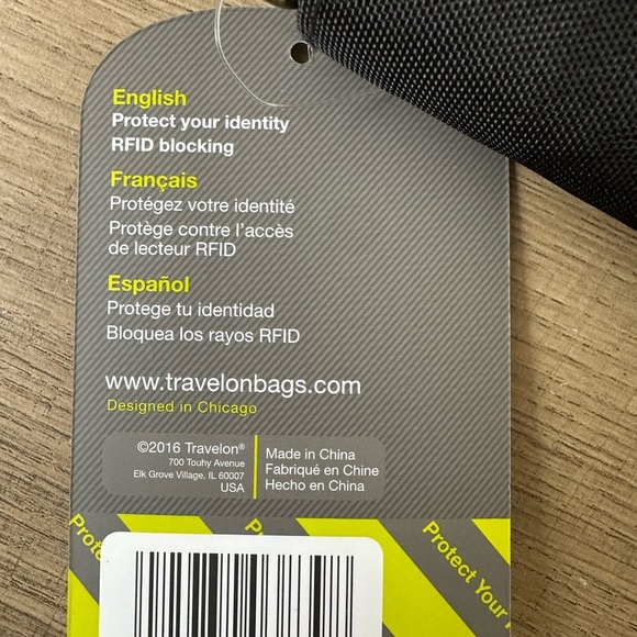 Sold Travelon Anti-theft Wallet RFID Blocking Wristlet Clutch Wrist Strap NWT - Picture 5 of 7